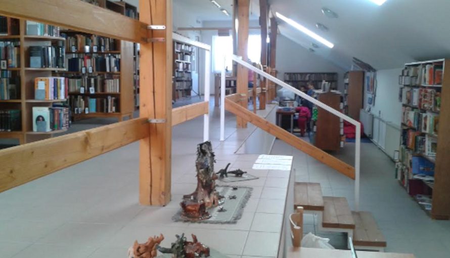 A könyvtár nyitvatartási rendje – 2014